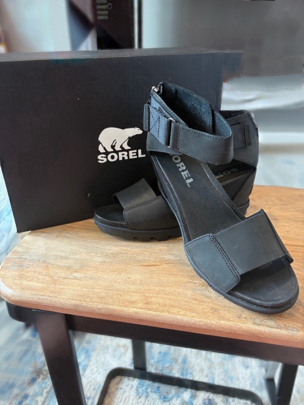 SOREL Joanie II Ankle Strap Wedge Sandals Black Leather Women’s Size 9 Worn Once